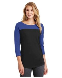 District ® Women’s Rally 3/4-Sleeve Tee District DT2700