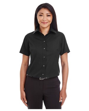 Women's Crown Collection™ Solid Broadcloth Short-Sleeve Shirt